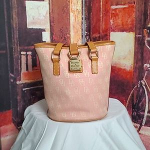Dooney&Bourke bucket handbag dust pink
